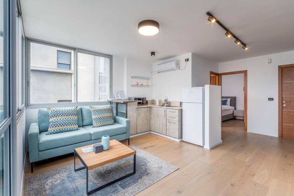 Yirmeyahou Suites By Sea U Tlv Tel Aviv Bagian luar foto