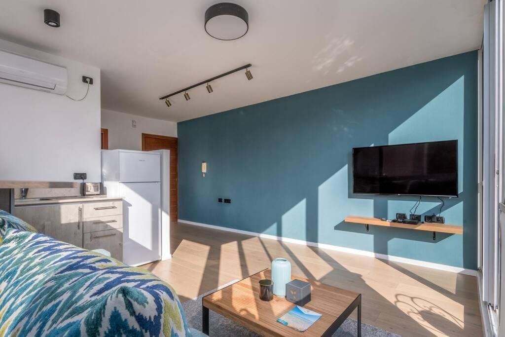 Yirmeyahou Suites By Sea U Tlv Tel Aviv Bagian luar foto